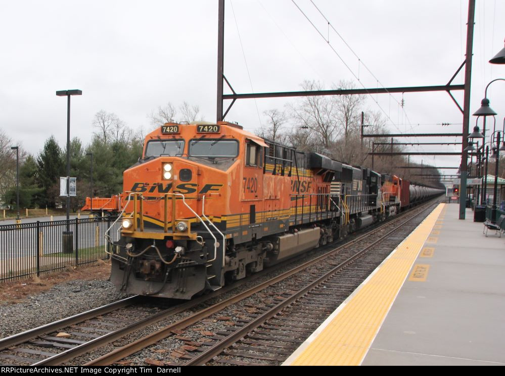 BNSF 7240